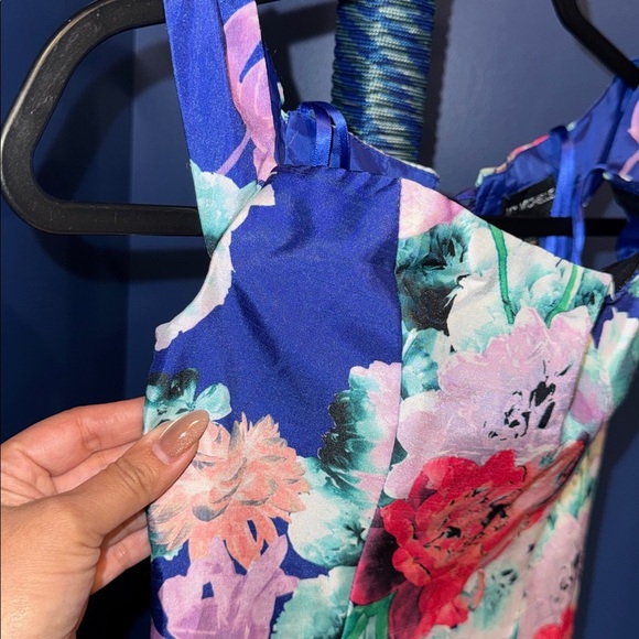 My Michelle- NWT Off the Shoulder Blue Floral Mermaid Gown Size 0 - Picture 5 of 14